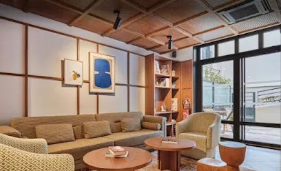 Bar Lounge Maurice Ravel